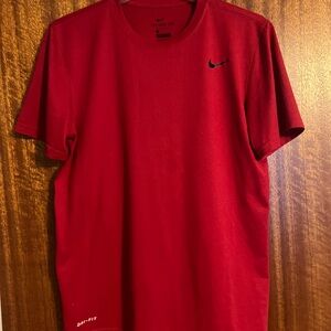 Nike Men's Short Sleeve Red Tee